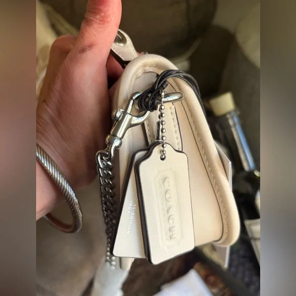 Authentic COACH 1941 Signature jacquard/Glovetanned turnlock zip closure Crosby - Picture 11 of 15